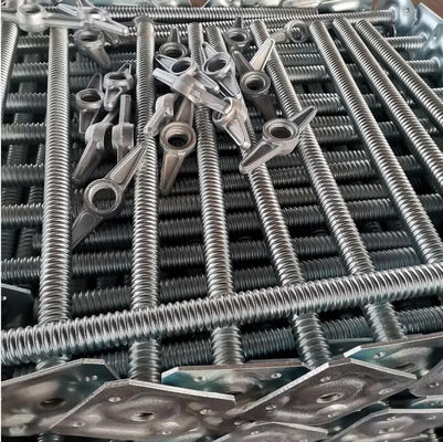 Τυφανωμένα καθολικά τζακ, με βάση τζακ σκαλωμάτων